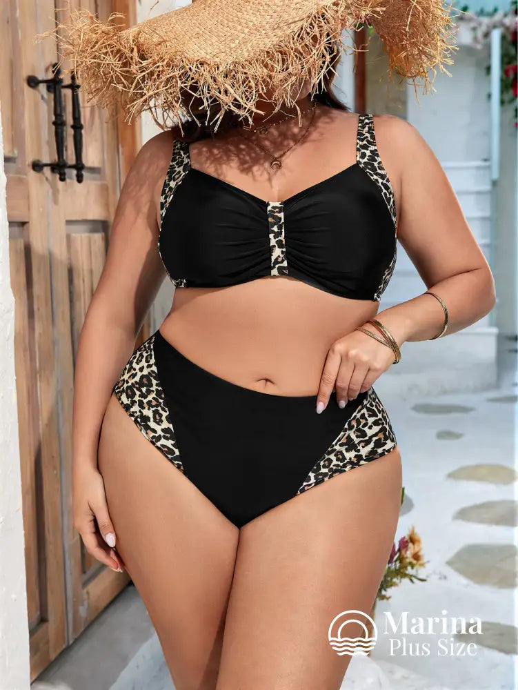 Biquíni Cintura Alta Detalhe Animal Print Plus Size Biquíni Cintura Alta Detalhe Animal Print Plus Size