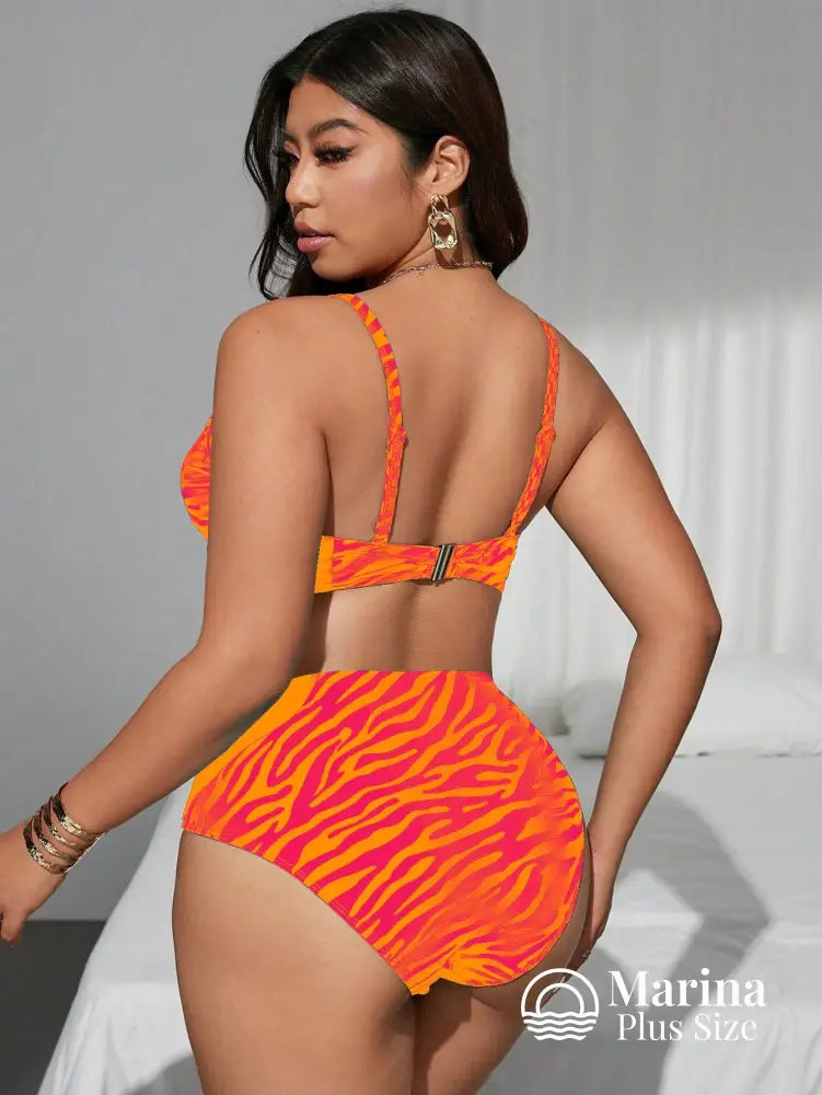Biquíni Estampa Animal Print Cintura Alta Plus Size Biquíni Estampa Animal Print Cintura Alta Plus Size