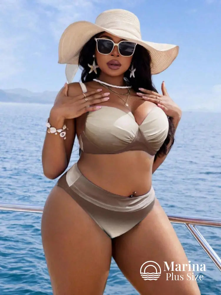 Biquíni Meia Taça Cintura Alta Degradê Plus Size Biquíni Meia Taça Cintura Alta Degradê Plus Size