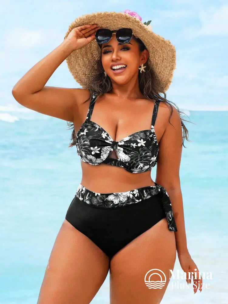 Biquíni Meia Taça Estampa Tropical Cintura Alta Plus Size Biquíni Meia Taça Estampa Tropical Cintura Alta Plus Size
