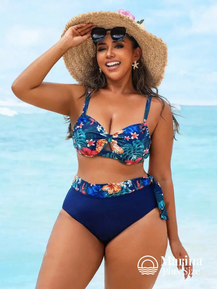 Biquíni Meia Taça Estampa Tropical Cintura Alta Plus Size Biquíni Meia Taça Estampa Tropical Cintura Alta Plus Size
