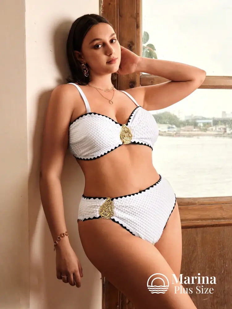 Biquíni Meia Taça Texturizado Aviamento Dourado Plus Size Biquíni Meia Taça Texturizado Aviamento Dourado Plus Size