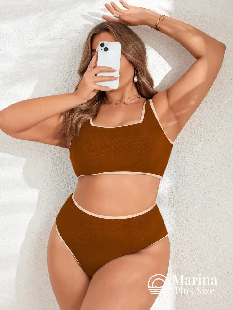 Biquíni Reto Canelado Borda Contrastante Plus Size Biquíni Reto Canelado Borda Contrastante Plus Size