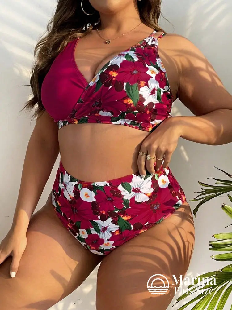 Biquíni Transpassado Estampa Floral Cintura Alta Plus Size Biquíni Transpassado Estampa Floral Cintura Alta Plus Size