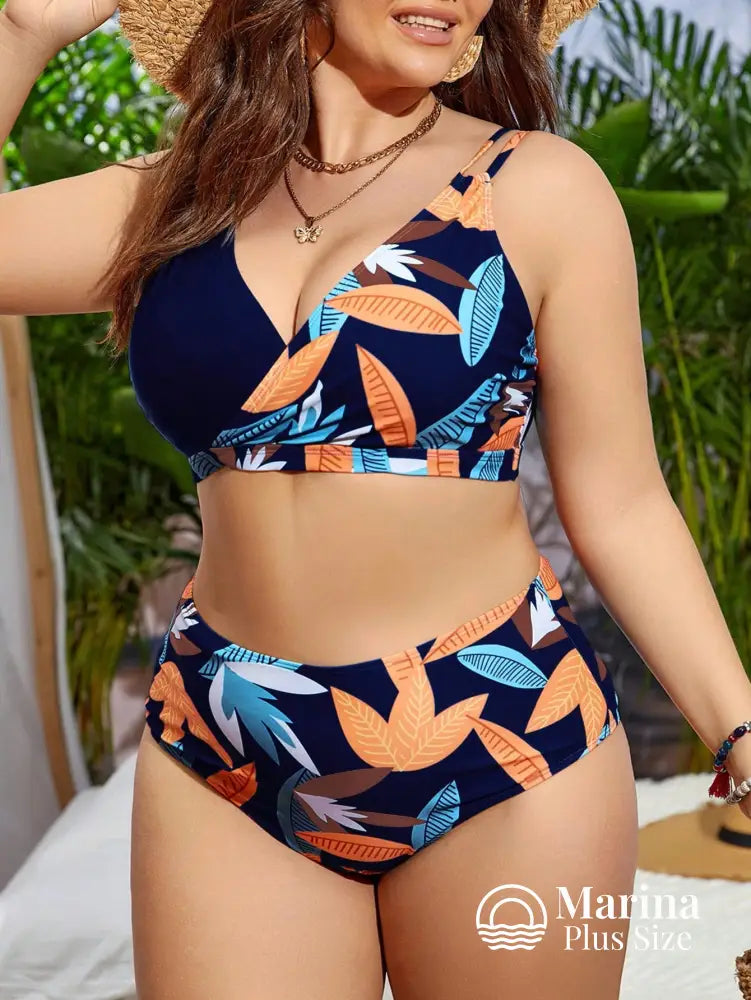 Biquíni Transpassado Estampa Tropical Cintura Alta Plus Size Biquíni Transpassado Estampa Tropical Cintura Alta Plus