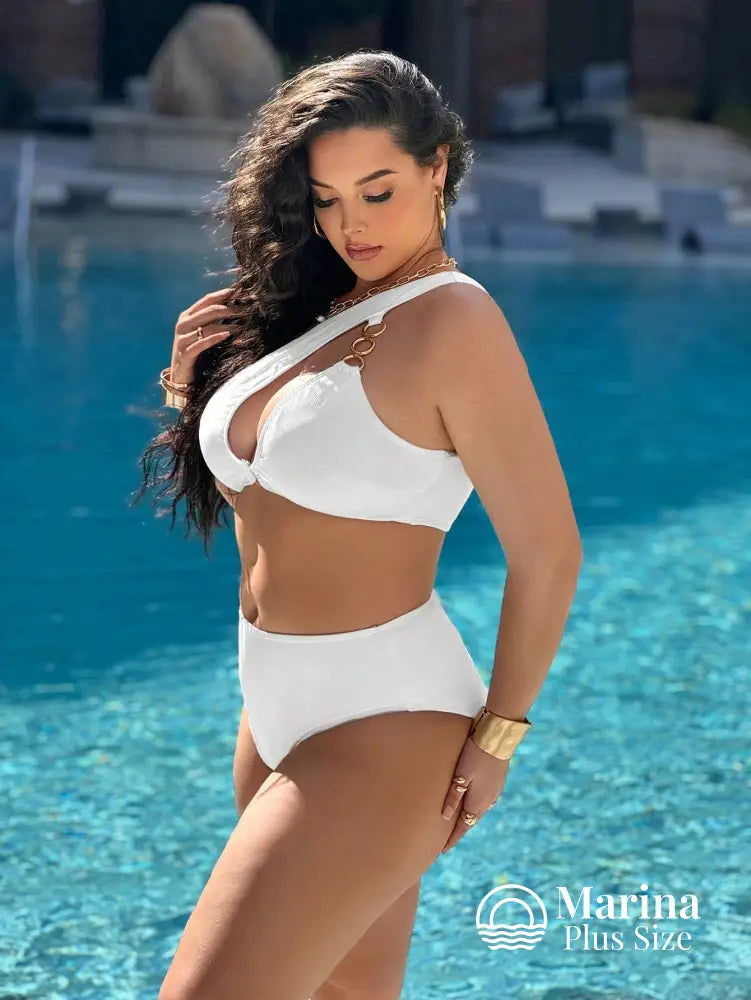 Biquíni Um Ombro Só Com Argolas Plus Size Biquíni Um Ombro Só Com Argolas Plus Size