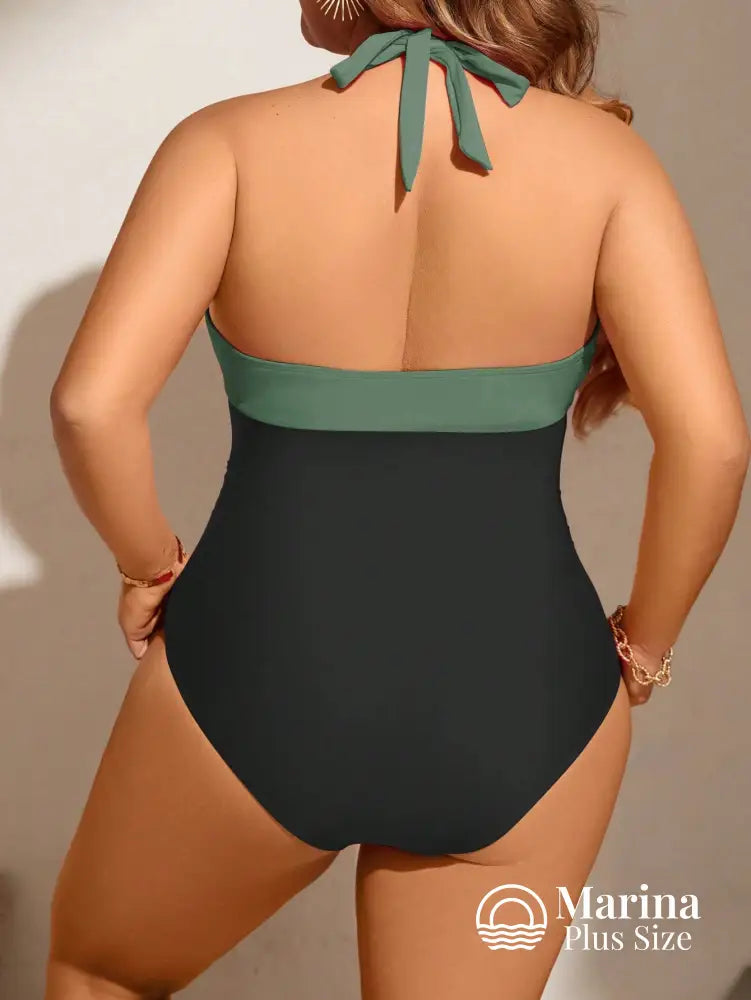Maiô Bicolor Decote Profundo Efeito Modelador Plus Size Maiô Bicolor Decote Profundo Efeito Modelador Plus Size