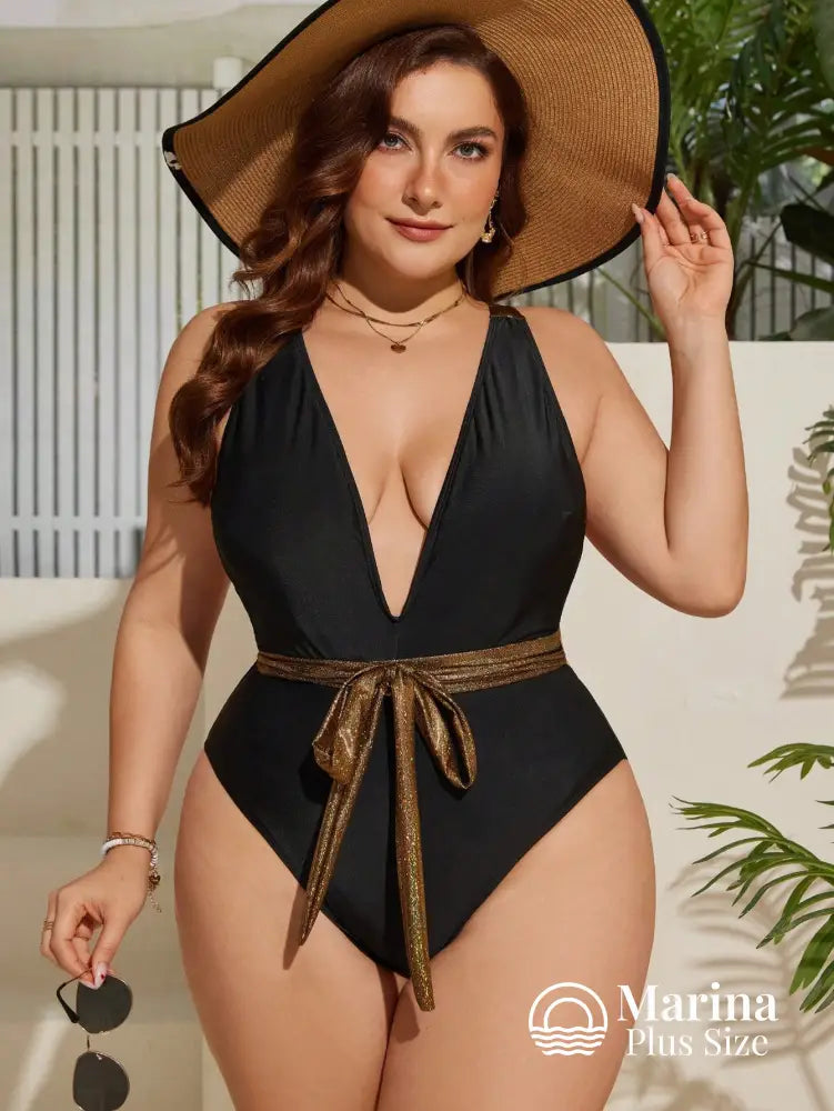 Maiô Decote Profundo Faixa Dourada Cruzada Plus Size Maiô Decote Profundo Faixa Dourada Cruzada Plus Size