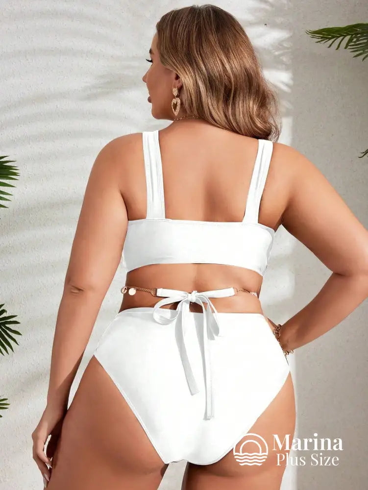 Maiô Decote Profundo Recortes E Amarração Plus Size Maiô Decote Profundo Recortes E Amarração Plus Size