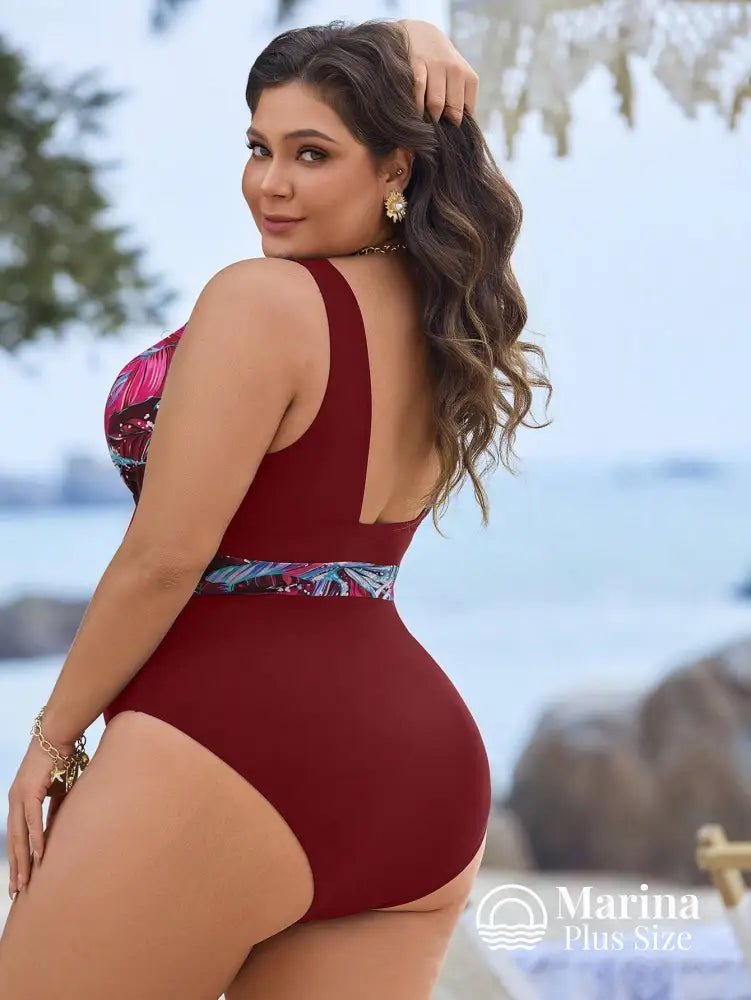 Maiô Decote V Faixa Tropical Na Cintura Plus Size Maiô Decote V Faixa Tropical Na Cintura Plus Size
