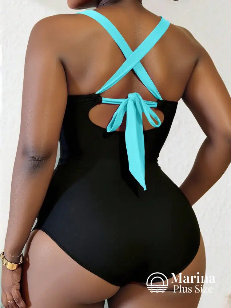 Maiô Decote V Faixas Contrastantes Plus Size Maiô Decote V Faixas Contrastantes Plus Size