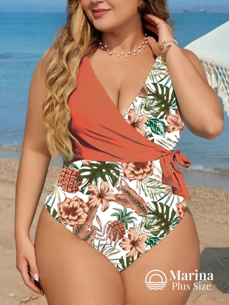 Maiô Floral Transpassado Amarração Lateral Plus Size Maiô Floral Transpassado Amarração Lateral Plus Size