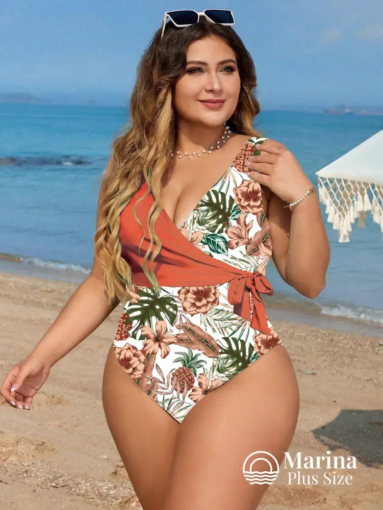 Maiô Floral Transpassado Amarração Lateral Plus Size Maiô Floral Transpassado Amarração Lateral Plus Size