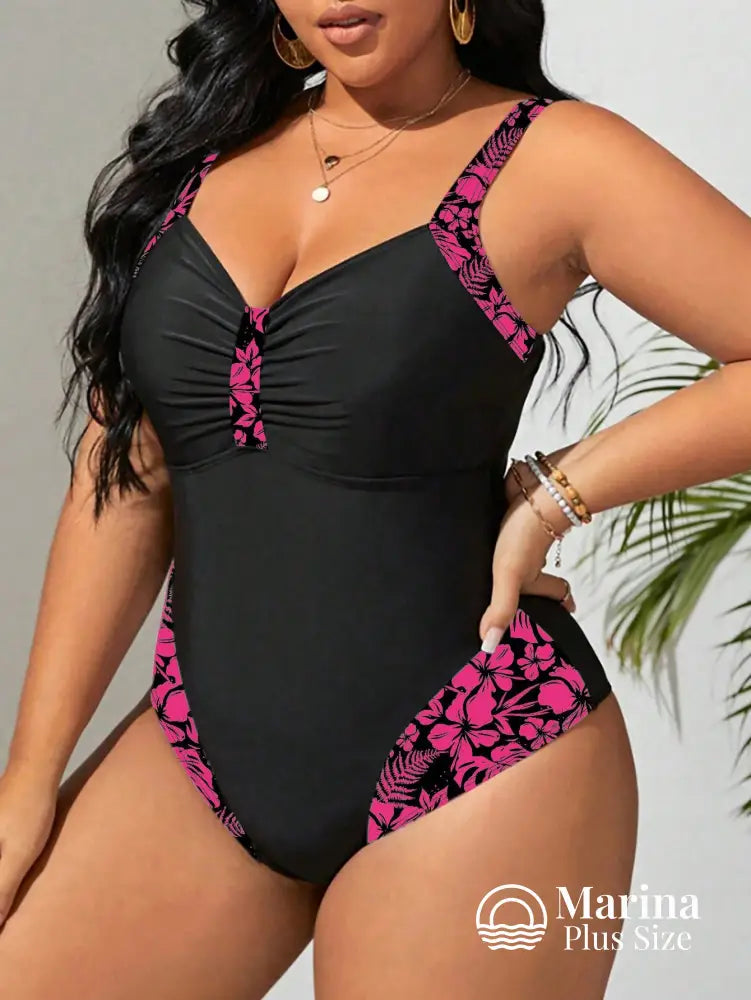 Maiô Modelador Recortes Florais Decote Drapeado Plus Size Maiô Modelador Recortes Florais Decote Drapeado Plus Size
