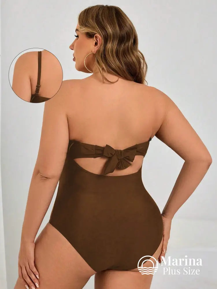 Maiô Tomara Que Caia Recorte Frontal Argolas Metálicas Plus Size Maiô Tomara Que Caia Recorte Frontal Argolas Metálicas