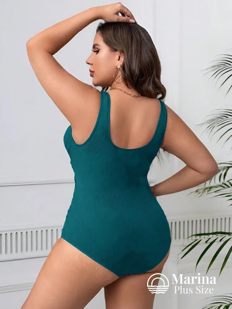Maiô Transpassado Drapeado Frontal Efeito Modelador Plus Size Maiô Transpassado Drapeado Frontal Efeito Modelador Plus