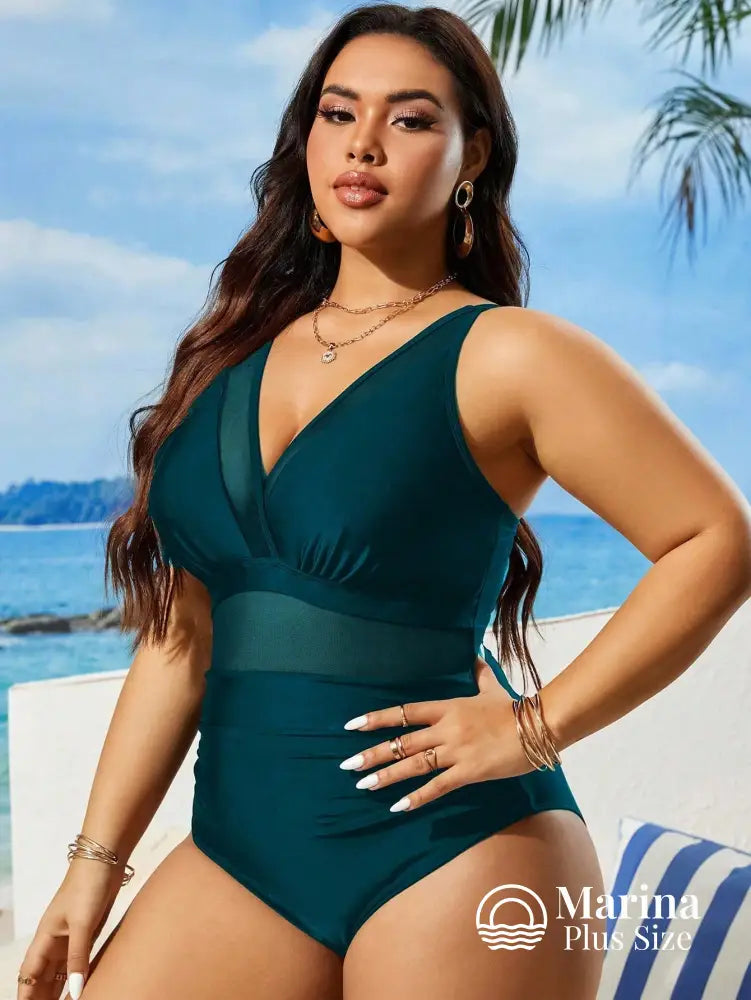 Maiô Tule Translúcido Decote Profundo Plus Size Maiô Tule Translúcido Decote Profundo Plus Size