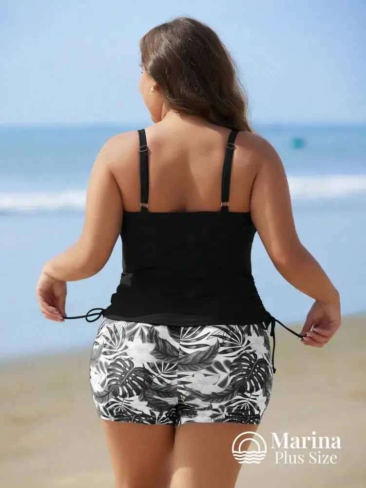 Tankini Esportivo Estilo Surf Estampa Tropical Plus Size Tankini Esportivo Estilo Surf Estampa Tropical Plus Size