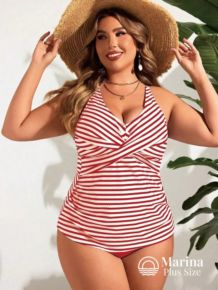 Tankini Listrado Decote Cruzado Moderno Plus Size Tankini Listrado Decote Cruzado Moderno Plus Size