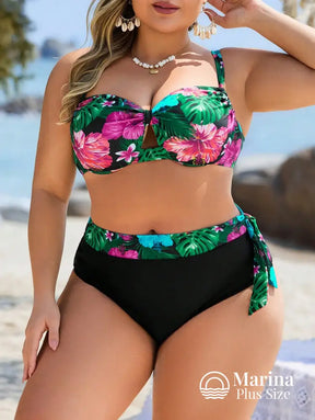Biquíni Meia Taça Estampa Tropical Cintura Alta Plus Size Biquíni Meia Taça Estampa Tropical Cintura Alta Plus Size