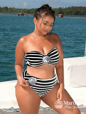 Biquíni Tomara Que Caia Listrado Flor Aplicada Plus Size Biquíni Tomara Que Caia Listrado Flor Aplicada Plus Size