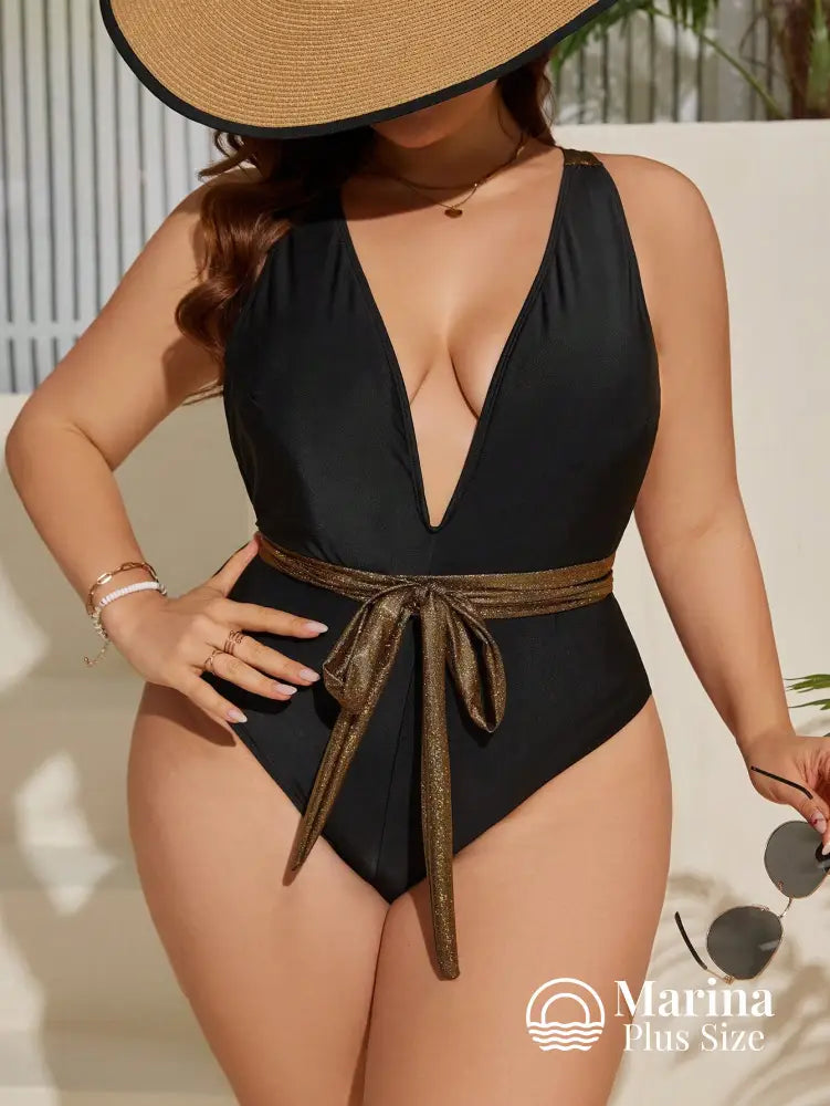 Maiô Decote Profundo Faixa Dourada Cruzada Plus Size Preto / G Maiô Decote Profundo Faixa Dourada Cruzada Plus Size