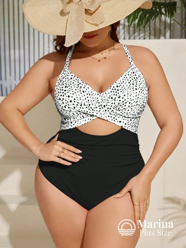 Maiô Poá Recorte Frontal Alças Cruzadas Plus Size Maiô Poá Recorte Frontal Alças Cruzadas Plus Size