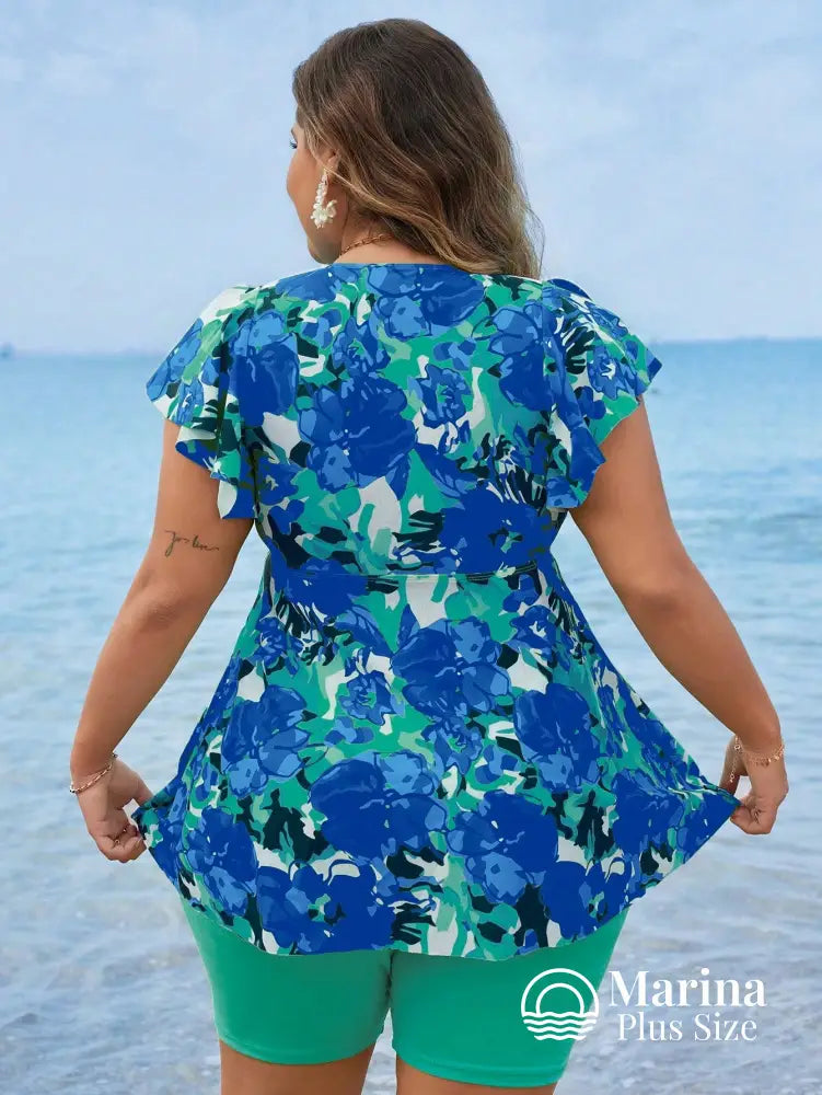 Tankini Floral Manga Curta E Short Confortável Plus Size Tankini Floral Manga Curta E Short Confortável Plus Size